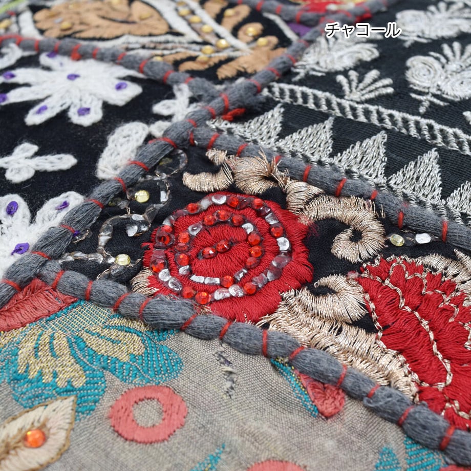 インド伝統の刺繍生地で作ったクッションカバー【2023年新色】